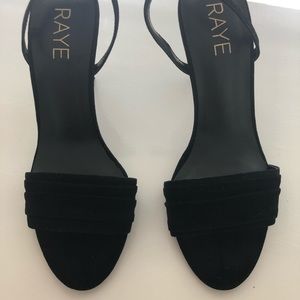 Rate Jude Heel
